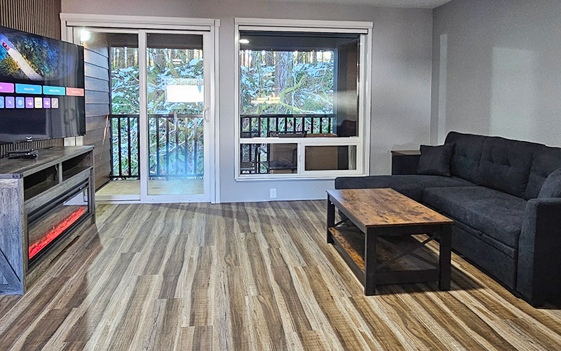 1 bed king suite great room